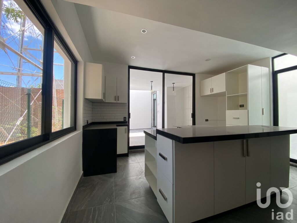 Moderna casa en renta al norte en Trojes de Kristal