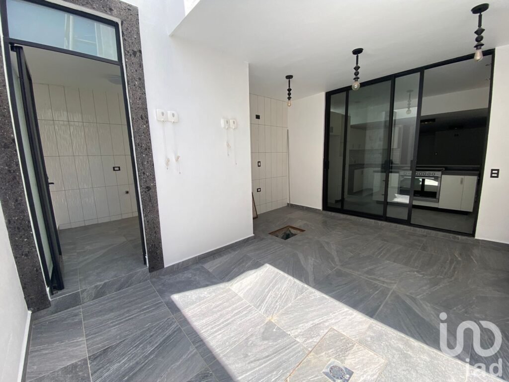 Moderna casa en renta al norte en Trojes de Kristal