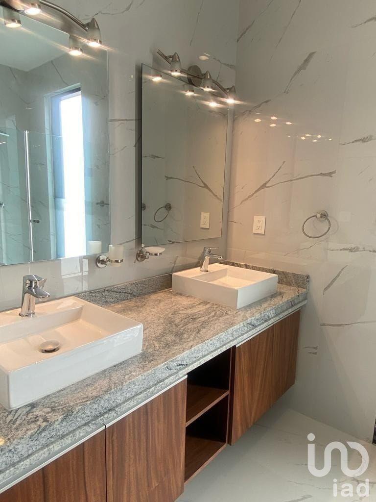 CASA EN VENTA COTO RESIDENCIAL LA CIMA, ZAPOPAN.