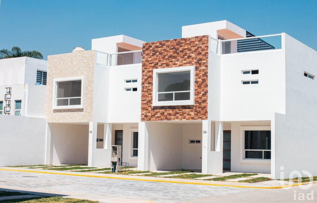 Casa nueva en venta con roof garden y terreno amplio en Cuautlancingo – Residencial Quetzalí
