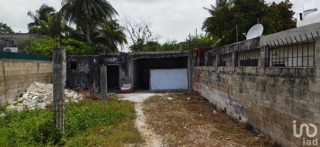 VENDO TERRENO EN LA SUPERMANZANA 67  (RUTA 5) CANCÚN, Q.ROO