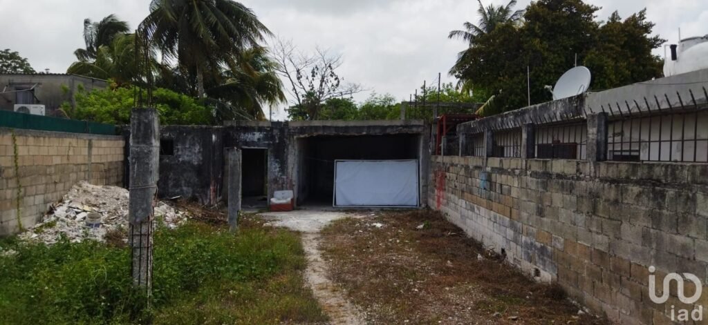 VENDO TERRENO EN LA SUPERMANZANA 67  (RUTA 5) CANCÚN, Q.ROO