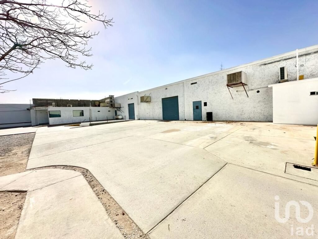 Se vende espaciosa bodega con excelente ubicación en Cd Juárez