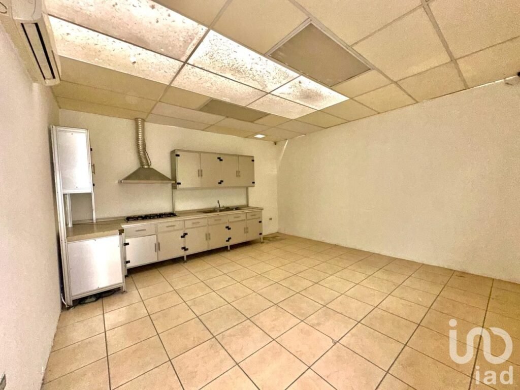 Se vende espaciosa bodega con excelente ubicación en Cd Juárez