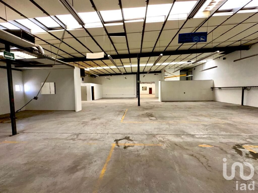 Se vende espaciosa bodega con excelente ubicación en Cd Juárez