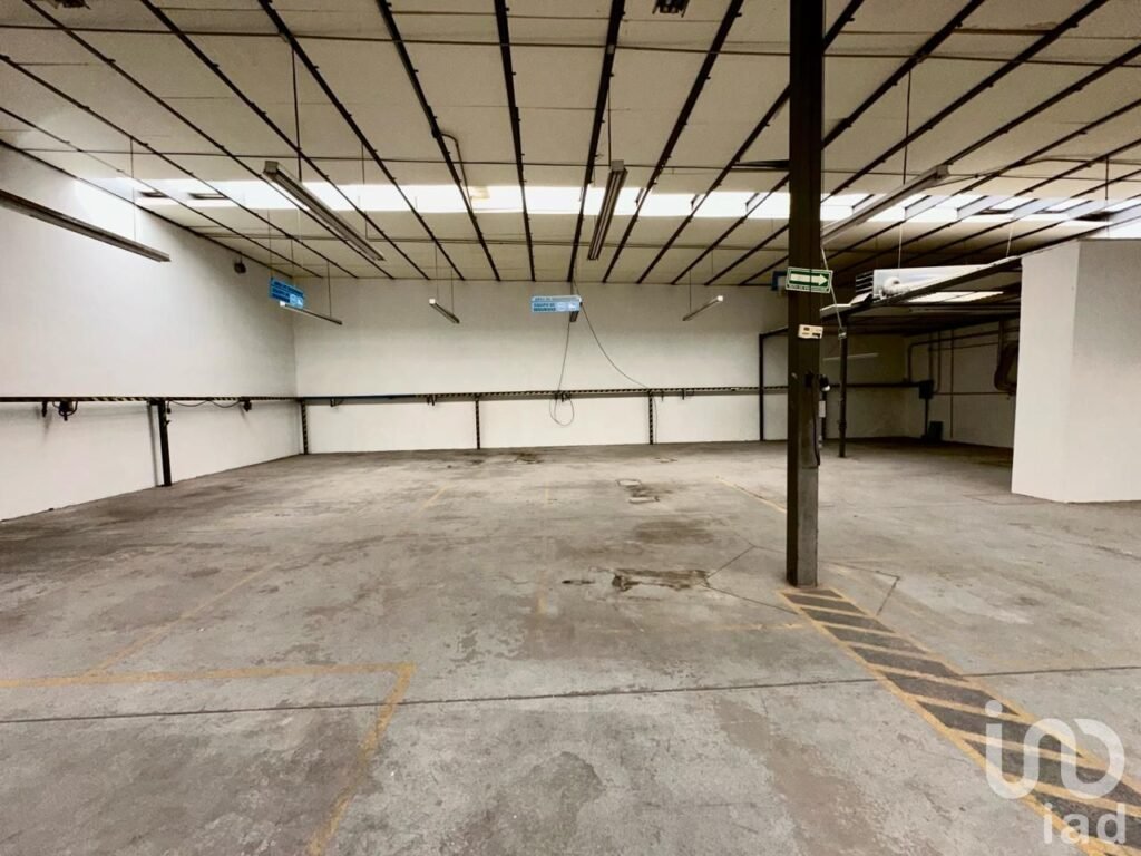 Se vende espaciosa bodega con excelente ubicación en Cd Juárez