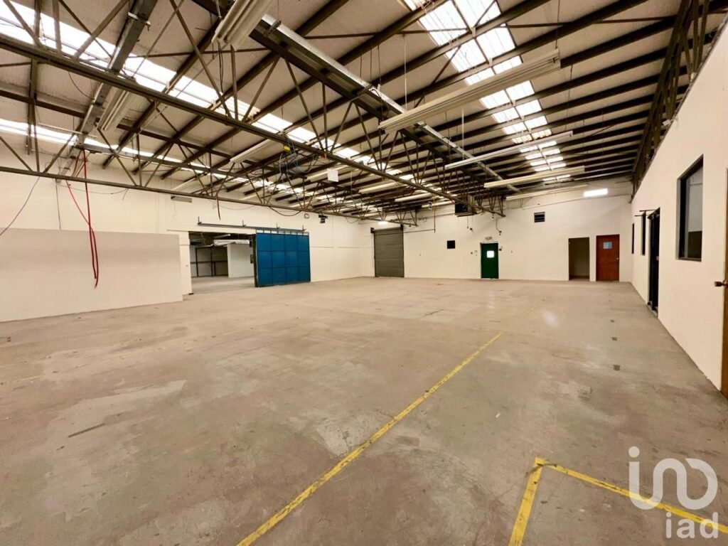 Se vende espaciosa bodega con excelente ubicación en Cd Juárez