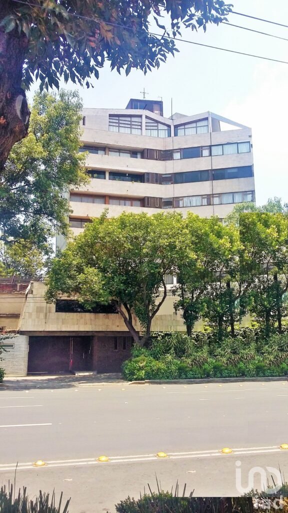EDIFICIO DE 8 NIVELES EN VENTA EN AV. CUAUHTÉMOC - SANTA CRUZ ATOYAC, BENITO JUÁREZ, CDMX - 2187796 edificio en venta edificio de 8 niveles en venta en av cuauhtemoc santa cruz atoyac benito juarez cdmx 248174