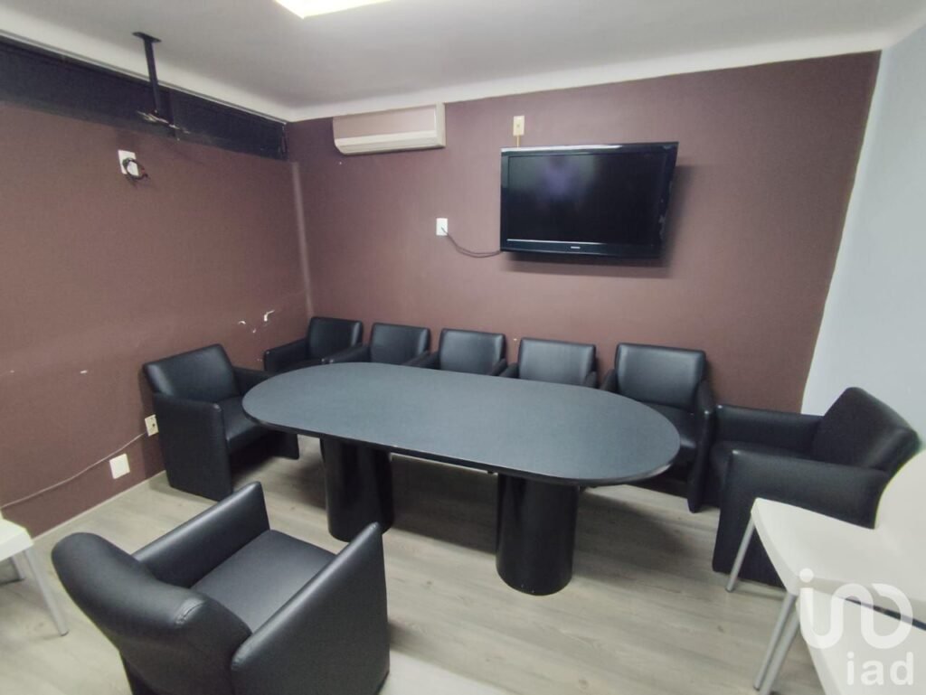 PROPIEDAD COMERCIAL EN VENTA EN XOCHIMILCO: Ideal para Inversionistas o Corporativos