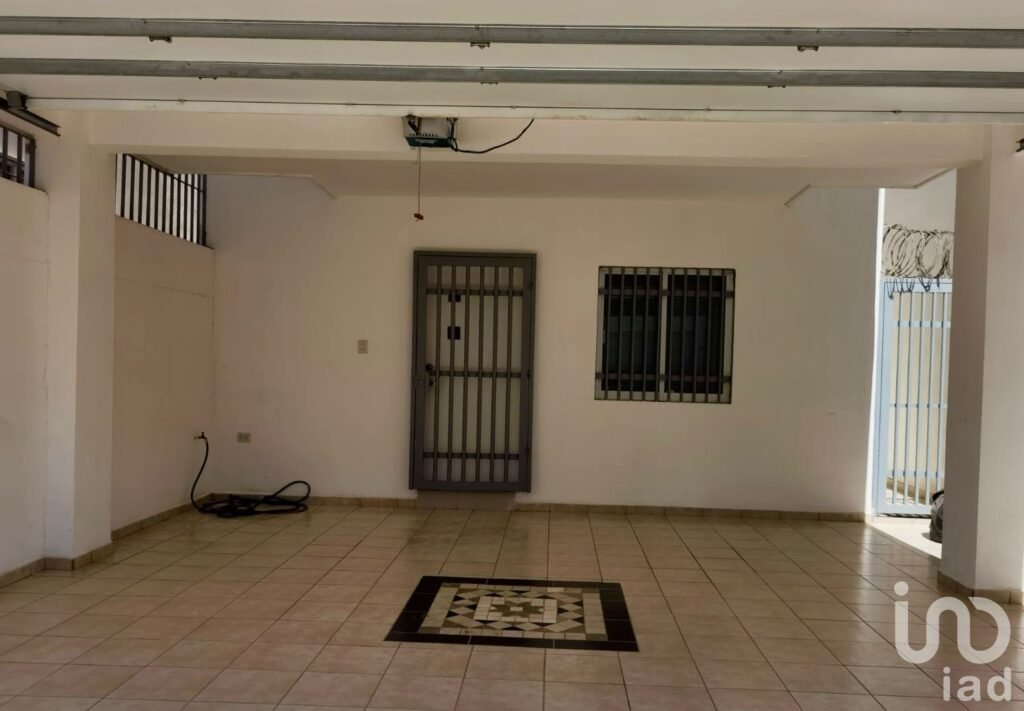 VENTA DE CASA EN FRACC. ESPACIOS BARCELONA  EN CULIACAN