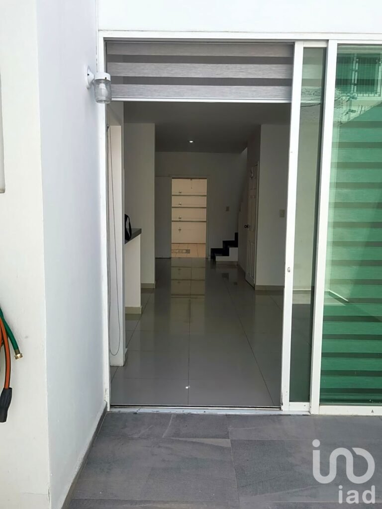 VENTA DE CASA EN FRACC. ESPACIOS BARCELONA  EN CULIACAN
