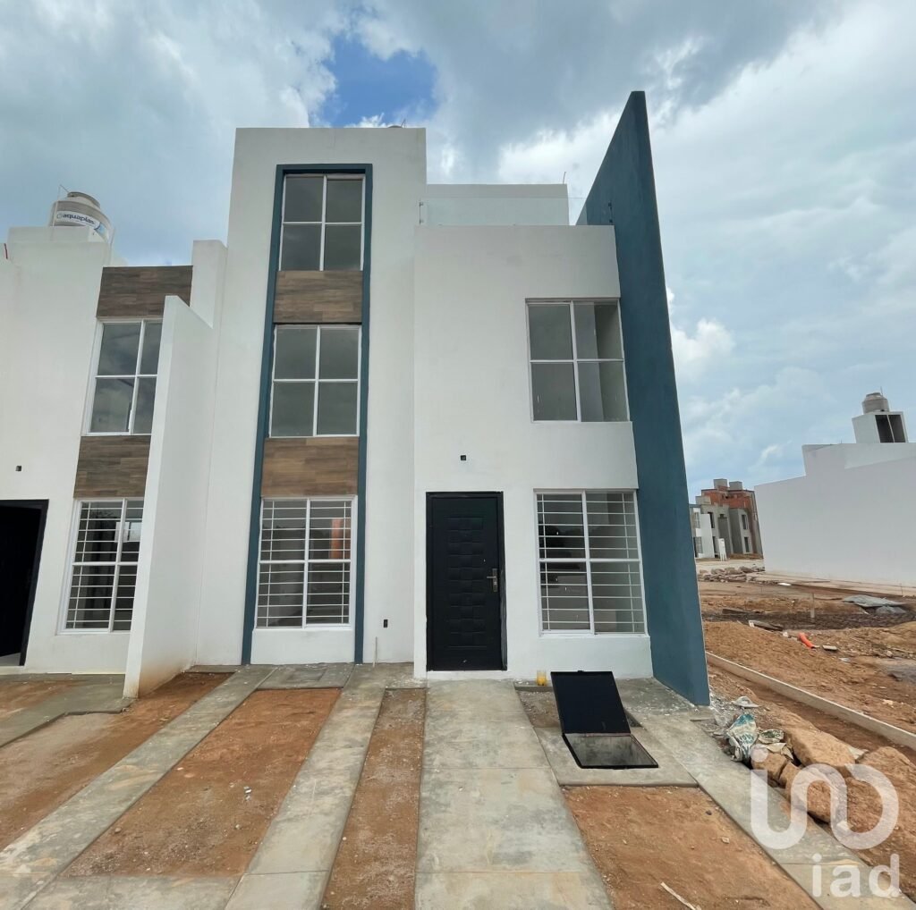 CASA EN VENTA EN PASEO NIRAN, PERIFÉRICO NORTE, SLP