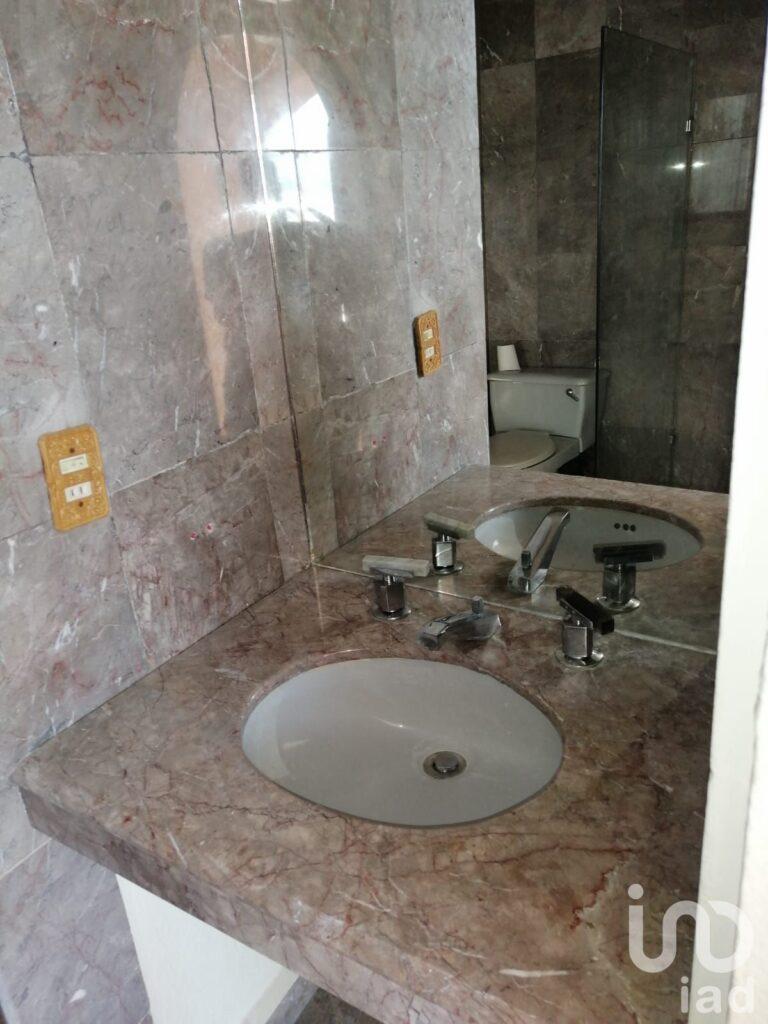 CASA EN VENTA CON VISTA AL MAR EN MARINA BRISAS ACAPULCO DIAMANTE