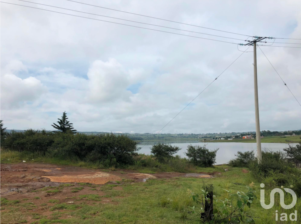 Terreno con cabañas, para proyecto ecoturistico, huimilpan, Queretaro.