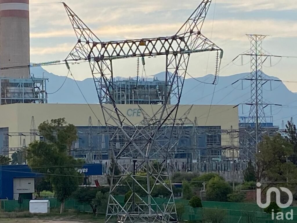 Terreno a un costado de la Central Termoelectrica Villa de Reyes