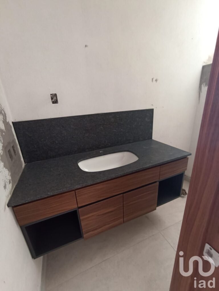 Casa lista para estrenar en Solares