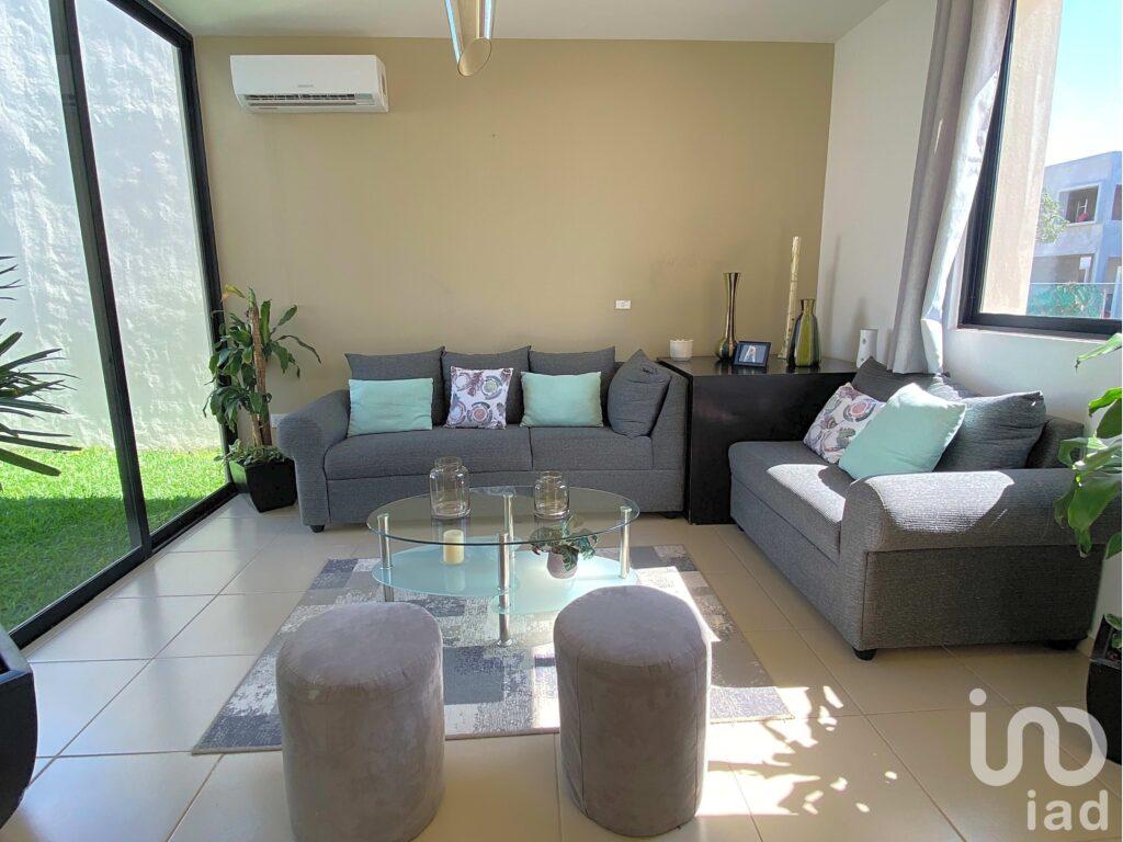 VENTA DE CASA EN LA ENTRADA DE CAUCEL MERIDA YUCATAN