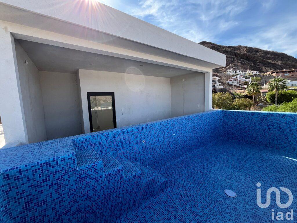 SAN CARLOS L 68-C SECTOR BAHIA