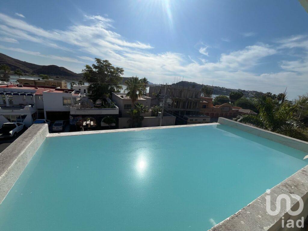 CASA SAN CARLOS, SON.  CALLE SAHUARO LOTE 68-C