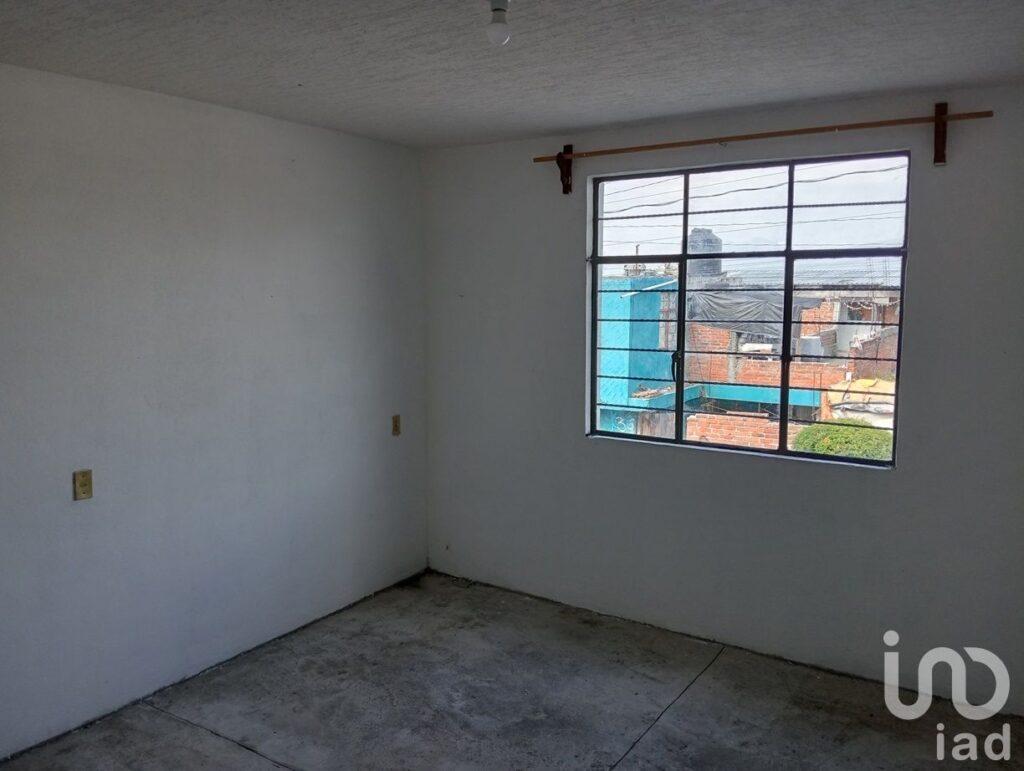 SE VENDE CASA MUY CERCA DEL LIBRAMIENTO POR LAS TIJERAS Y CRUCERO A CHARO