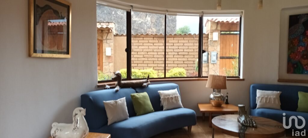 EN VENTA RESIDENCIA EN PRIVADA EN TEPOZTLÁN, MORELOS.