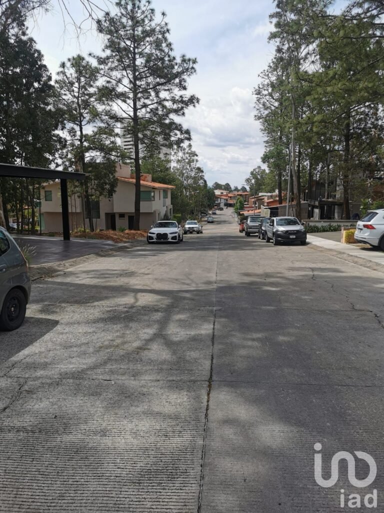 SE VENDE TERRENO EN EL CAMPO DE GOLF ALTOZANO MORELIA