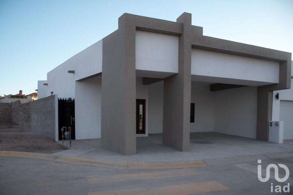 CASA EN VENTA DE UN PISO EN LA ZARZUELA EN JUAREZ CHIHUAHUA