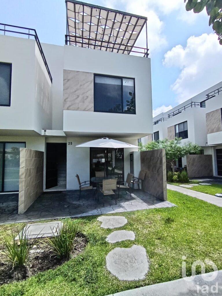 Se vende casa en Xochitepec, Morelos , condominio Santa Fe Lifestyle