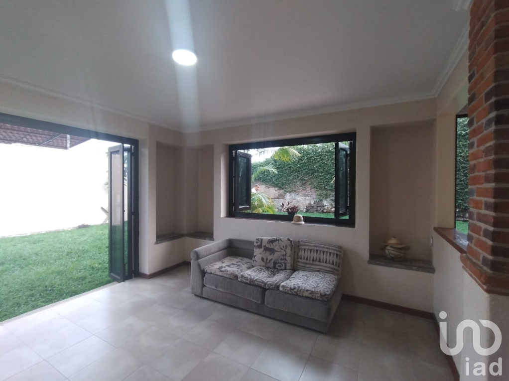 Casa en venta, exclusivo fraccionamiento con vigilancia, zona norte, Cuernavaca, Morelos