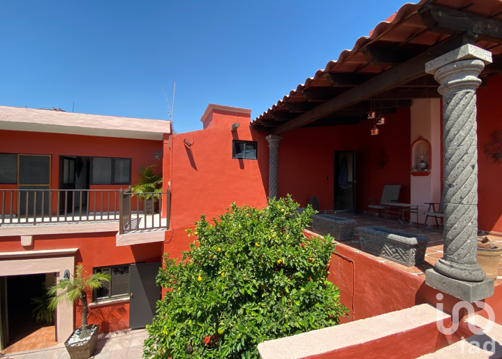 Casa en VENTA, Centro Histórico de QUERETARO.