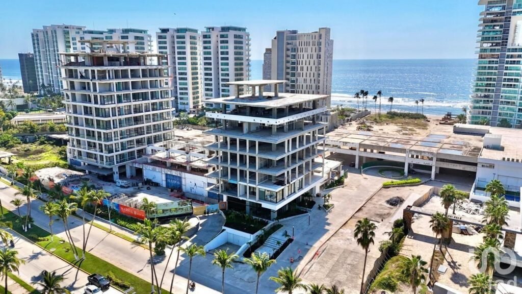 DEPARTAMENTO EN VENTA CON PLAYA  EN COSTERA DE LAS PALMAS DIAMANTE ACAPULCO GUERRERO