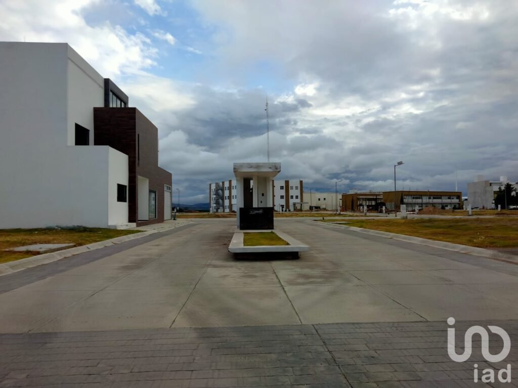 Lote en Venta residencial a 10 minutos de centro comercial Explanada HIDALGO