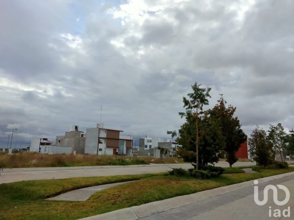 Lote en Venta residencial a 10 minutos de centro comercial Explanada HIDALGO