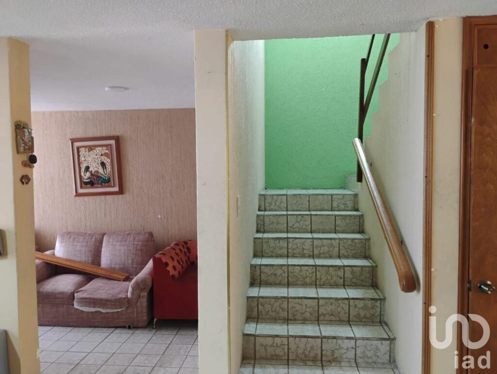 Casa con terreno y departamento independiente en el centro de Pachuca