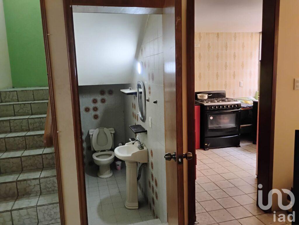 Casa con terreno y departamento independiente en el centro de Pachuca