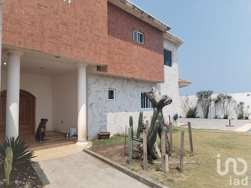 CASA EN VENTA A 150 METROS DE L PLAYA EN EL ENCANTO DE LA BAHIA E LA RIVIERA VERACRUZANA EN VERACRUZ