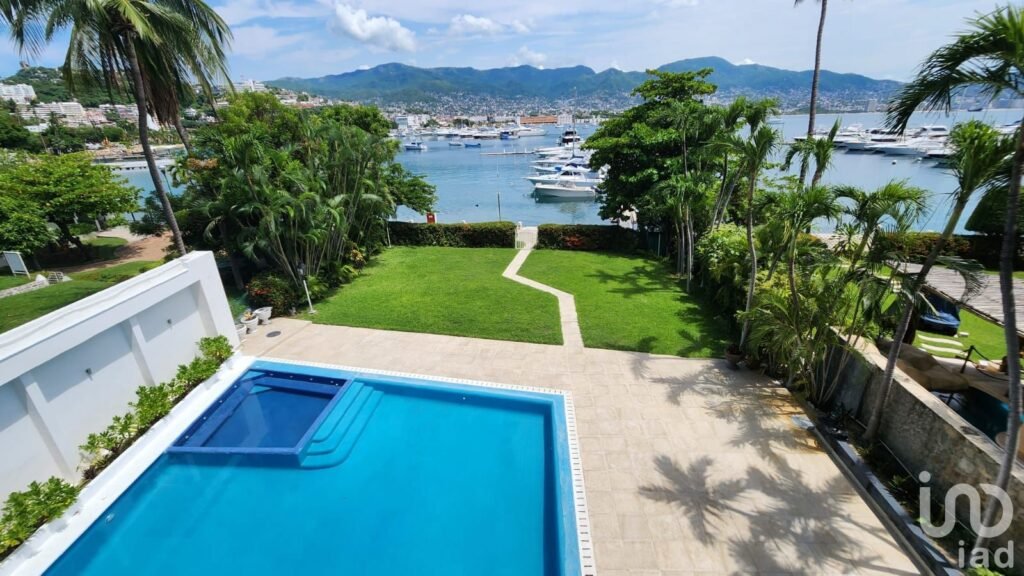 Departamento en venta,  frente al mar en Fracc las playas Acapulco de Juárez