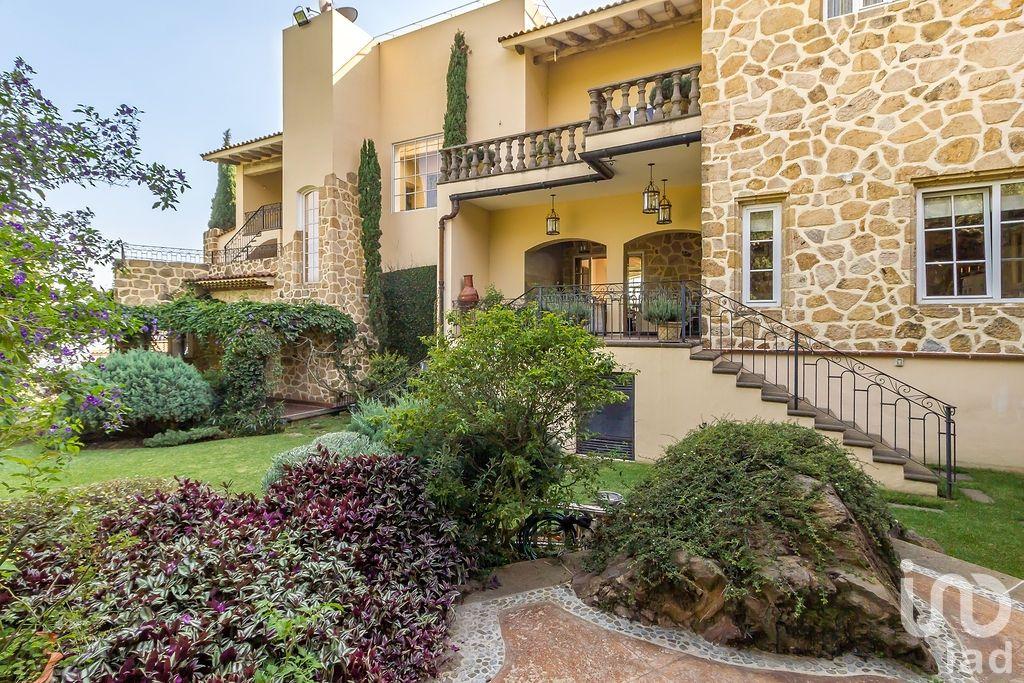 Villa Toscana En La Ciudad De La Eterna Primavera Con Vista Panorámica