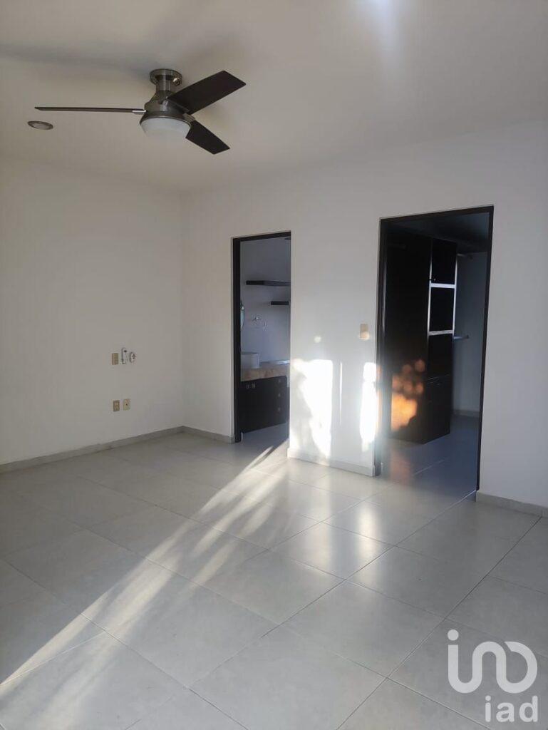 Casa en venta, Gran ubicación en SM 19. 3 rec, roof terrace, alberca