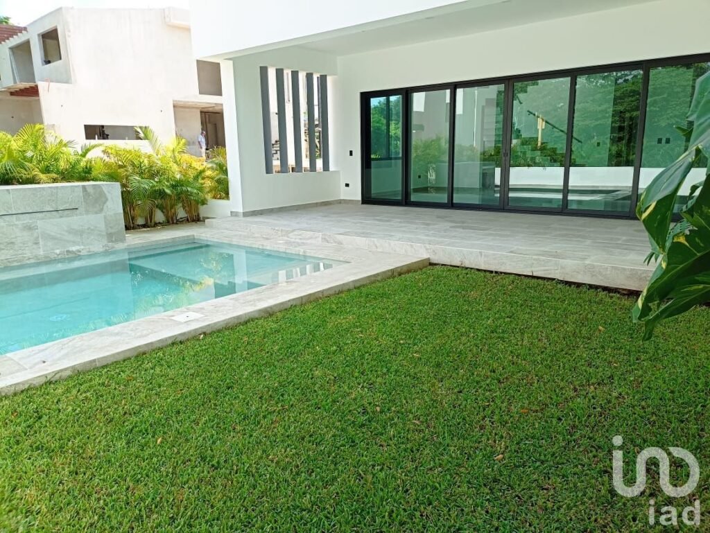 Casa nueva en Venta, Lagos del Sol, Cancún, 4 rec, 4 baños