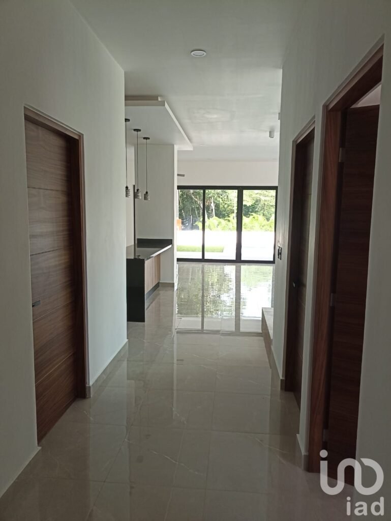 Casa nueva en Venta, Lagos del Sol, Cancún, 4 rec, 4 baños