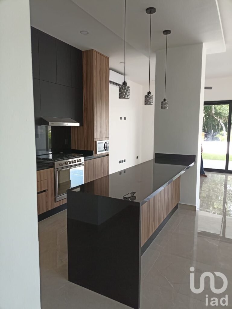 Casa nueva en Venta, Lagos del Sol, Cancún, 4 rec, 4 baños