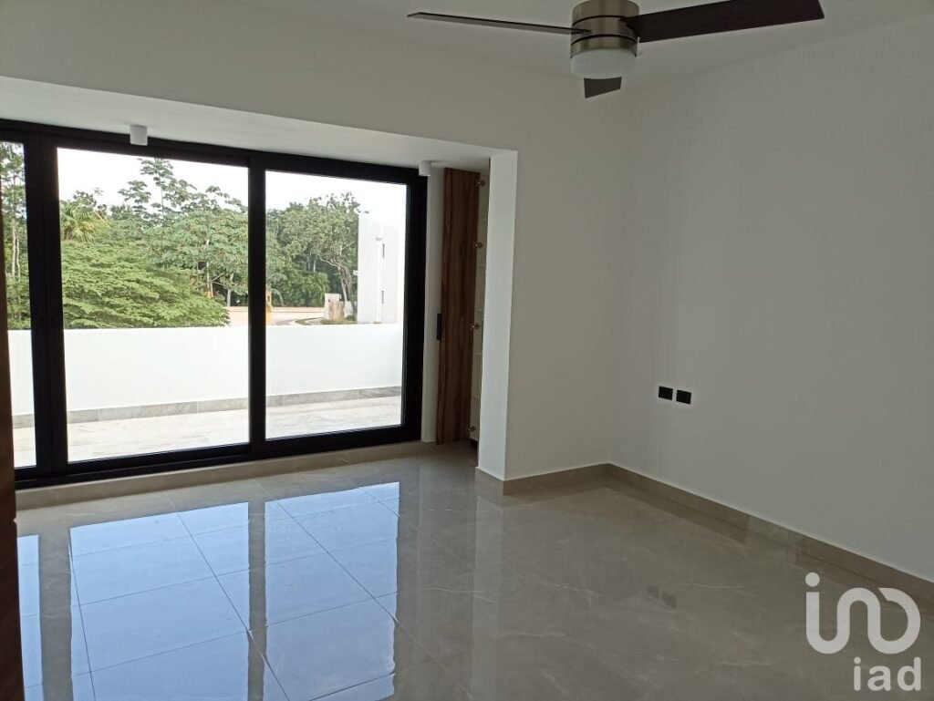 Casa nueva en Venta, Lagos del Sol, Cancún, 4 rec, 4 baños