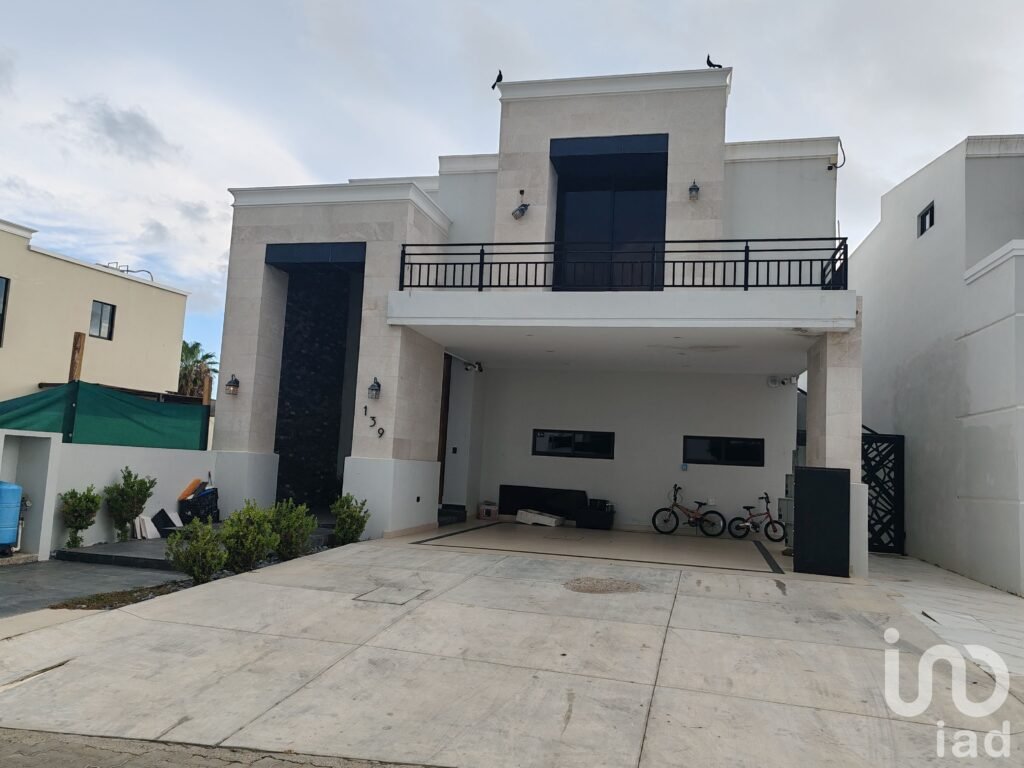 Se vende casa en Paraíso Marina, Mazatlán, Sinaloa.
