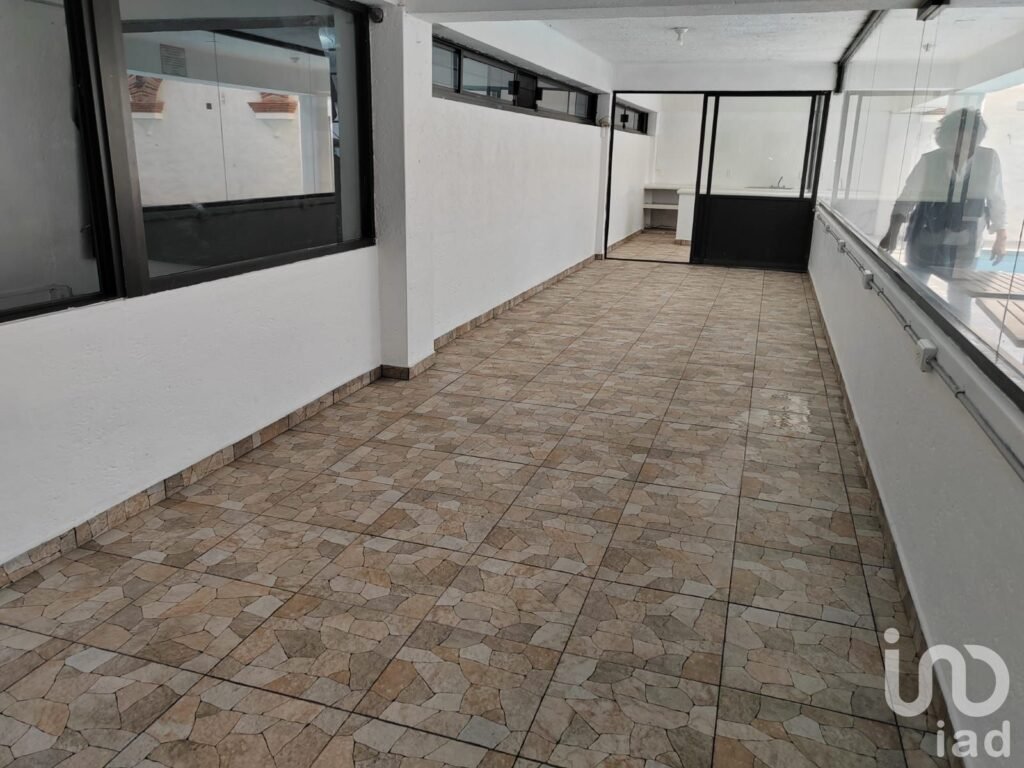 Oportunidad Comercial en Renta – Local en Vista Hermosa, Perfecto para Acuática