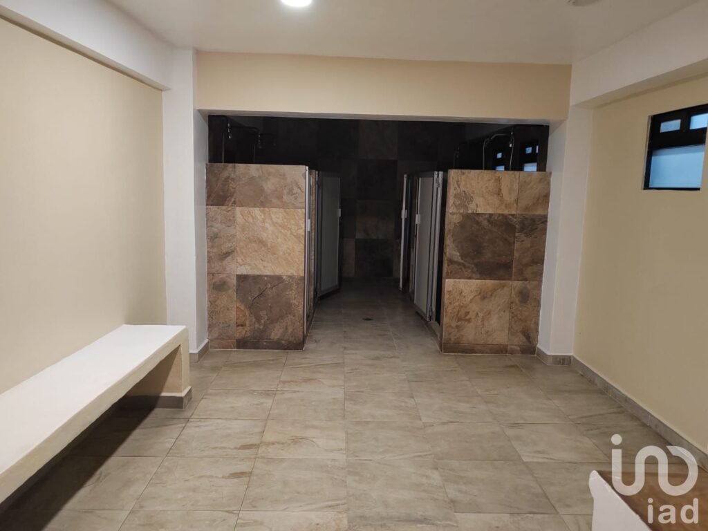 Oportunidad Comercial en Renta – Local en Vista Hermosa, Perfecto para Acuática