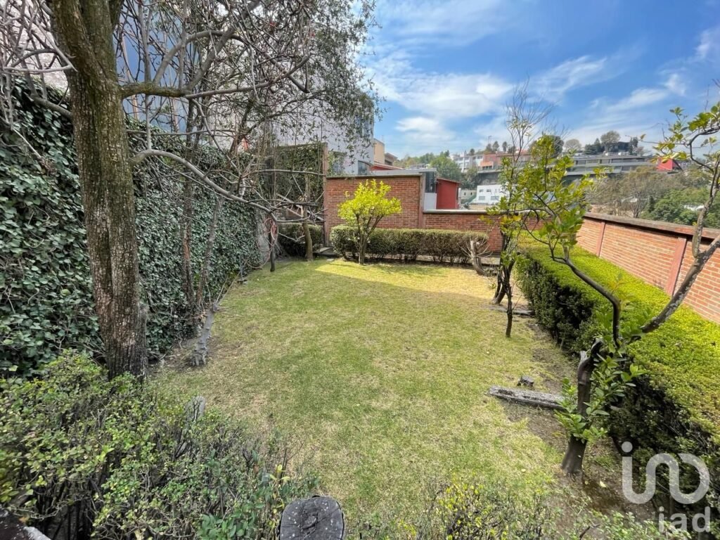 Casa en venta en Bosques de Las Lomas 1a Sección, Miguel Hidalgo, Ciudad de México