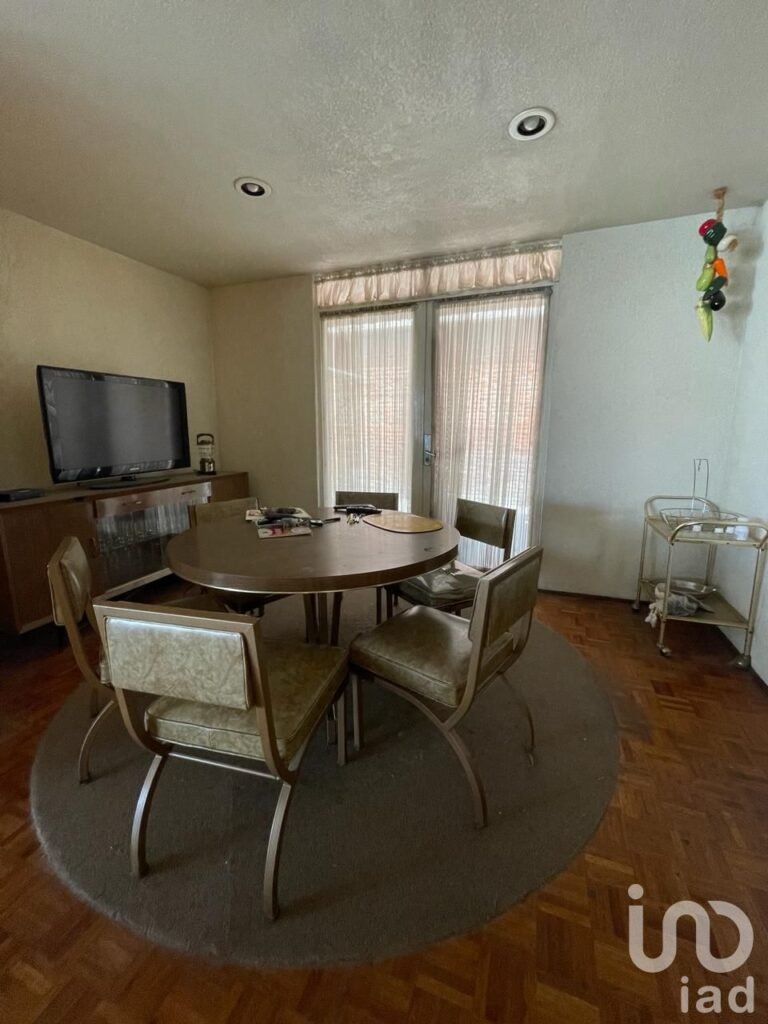 Casa en venta en Bosques de Las Lomas 1a Sección, Miguel Hidalgo, Ciudad de México