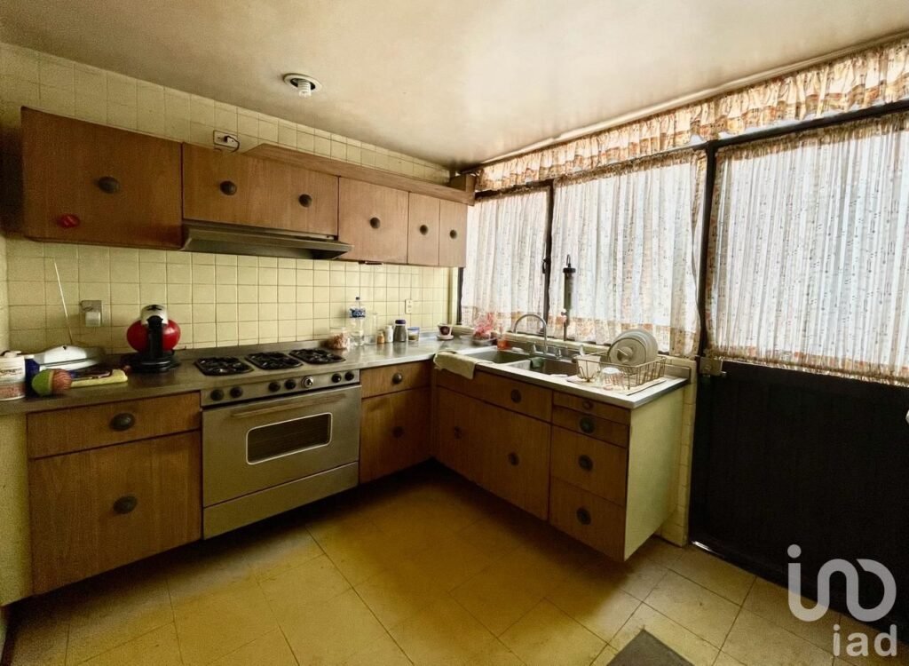 Casa en venta en Bosques de Las Lomas 1a Sección, Miguel Hidalgo, Ciudad de México