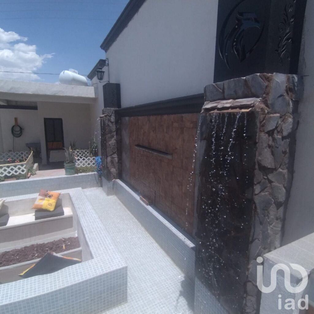 CASA EN VENTA EN MONTORO AGUASCALIENTES CERCA DE NISSAN